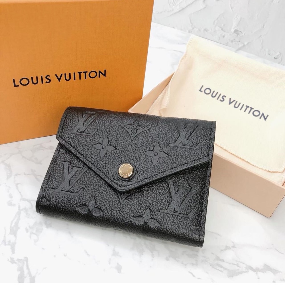 Louis Vuitton Victorians Wallet